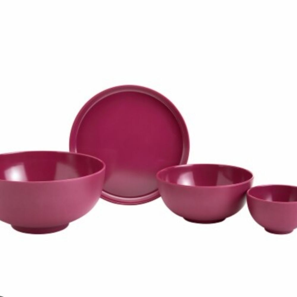 Tabletops Gallery Melamine Bowl & Plate Set- Raspberry